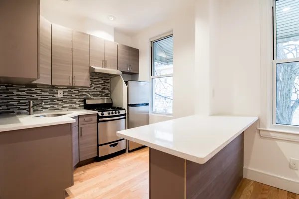 $2,700 | 1923 Cornelia Street, Unit 2F | Ridgewood