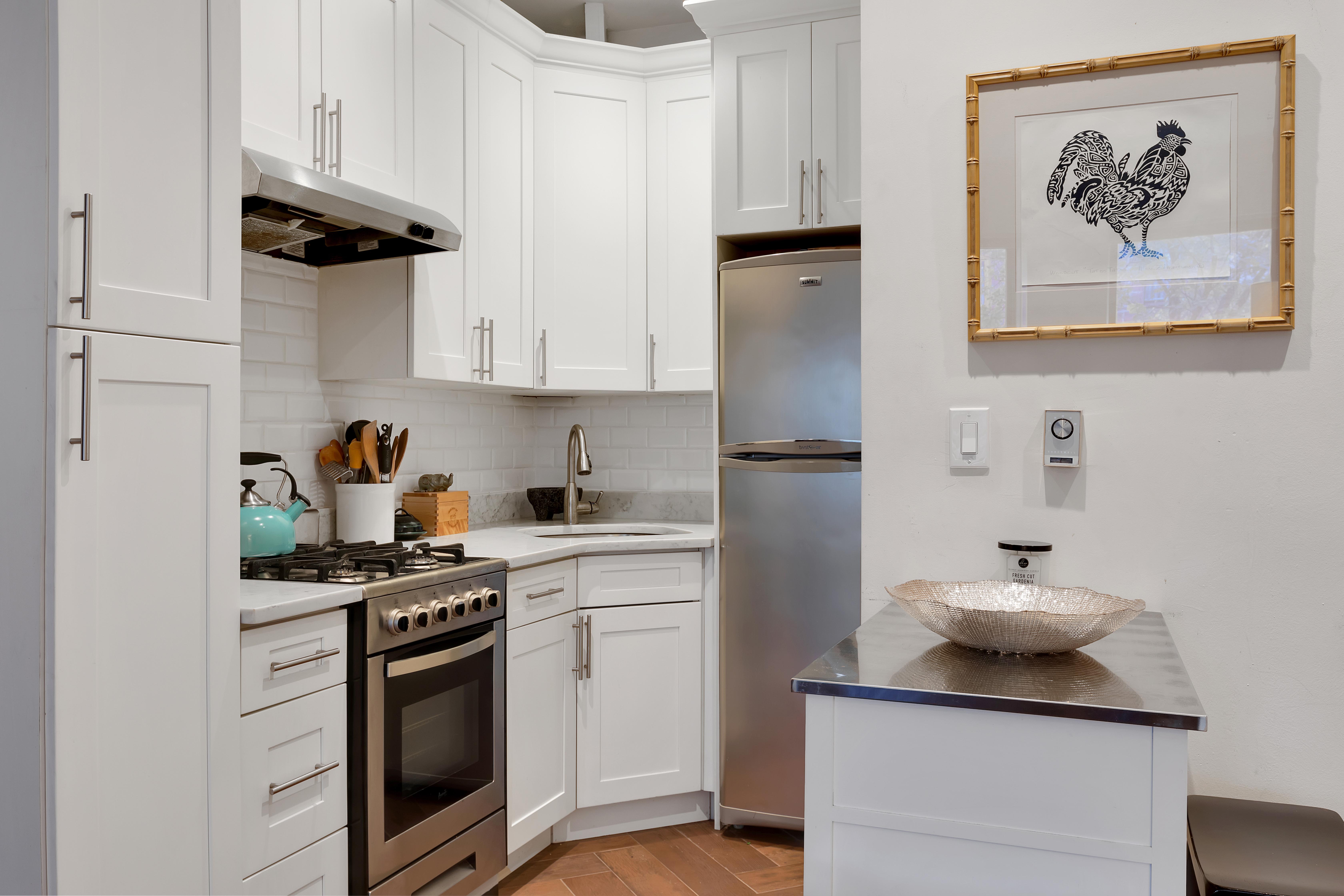 311 West 82nd Street, Unit 3A Manhattan, NY 10024 - Photo 3 of 7