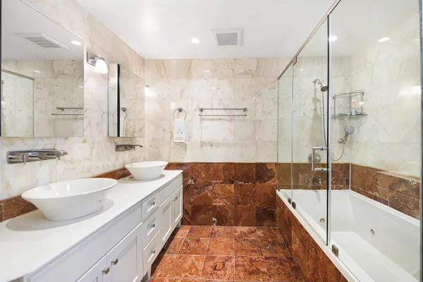 $1,599,999 | 2310 East 66th Street | Mill Basin