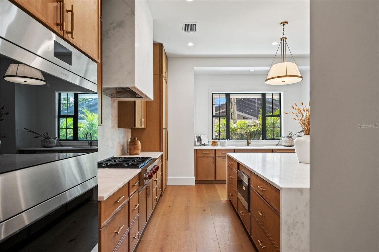 $4,200,000 | 804 Idlewood Drive, Tampa, FL 33609