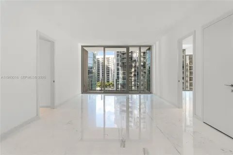 $1,850,000 | 300 Biscayne Blvd Way, Unit 2009, Miami, FL 33131