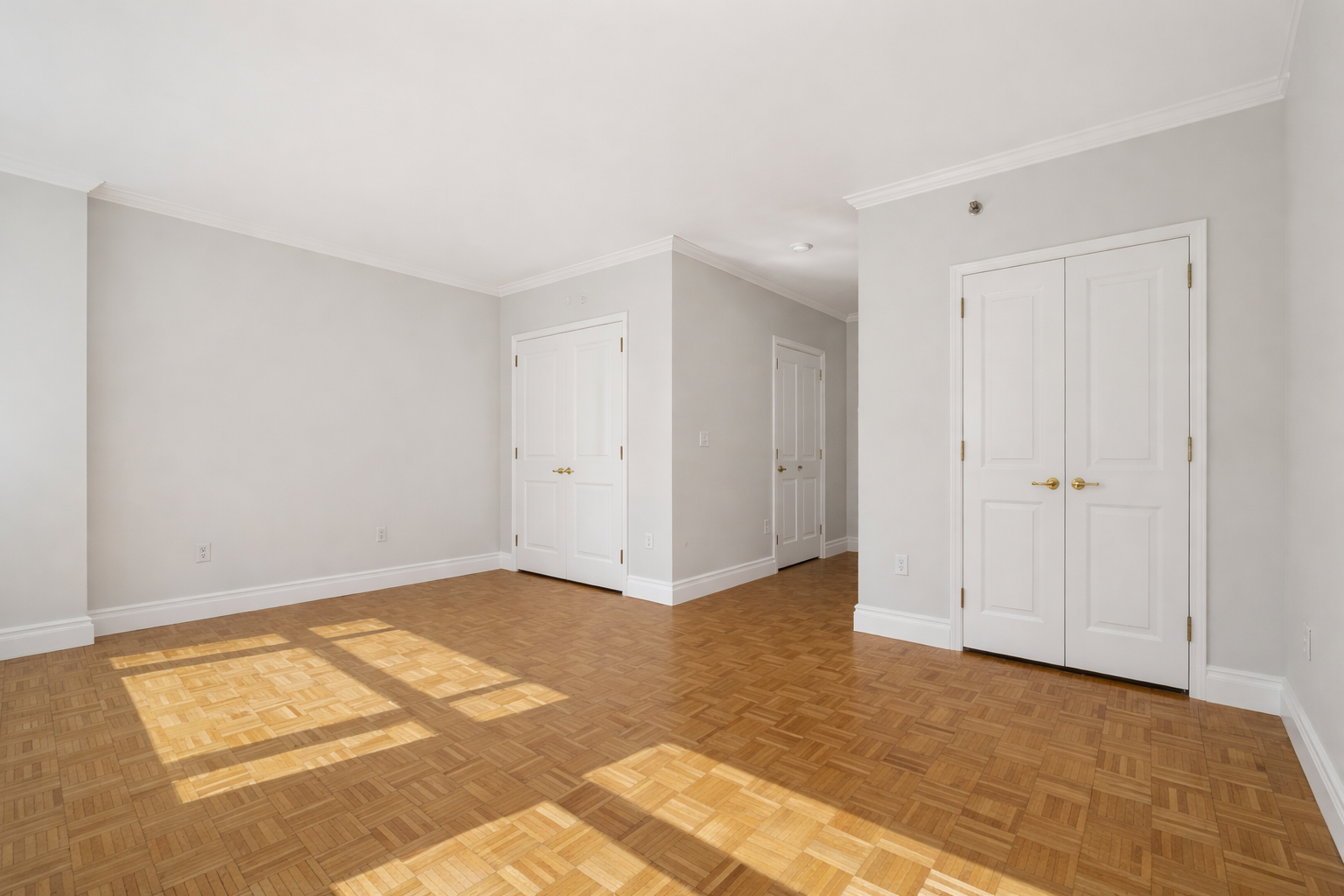 404 East 76th Street, Unit 2O Manhattan, NY 10021 - Photo 4 of 13