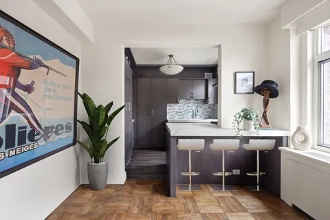 $1,699,500 | 715 Park Avenue, Unit 11A | Lenox Hill