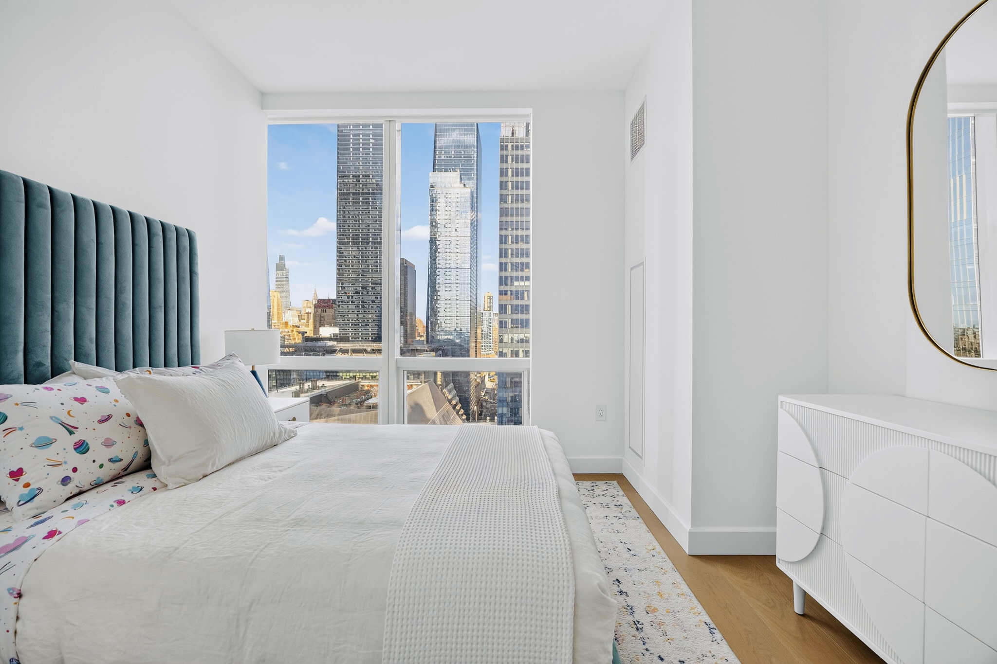 15 Hudson Yards, Unit 27H Manhattan, NY 10001 - Photo 8 of 31 Gallery Image 8