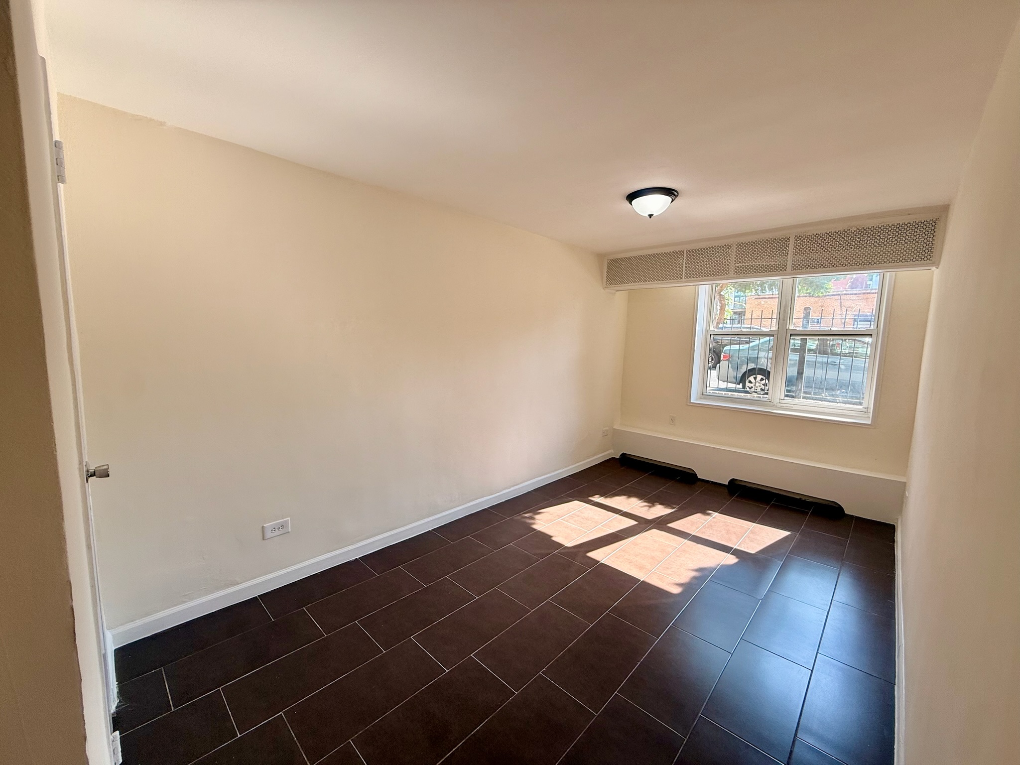 2911 Brighton 5th Street, Unit 3L Brooklyn, NY 11235 - Photo 3 of 5