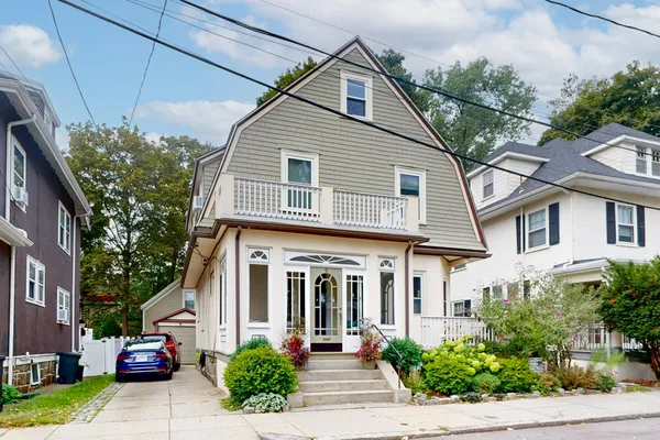 $1,445,000 | 9 Kingsboro Park, Jamaica Plain, MA 02130