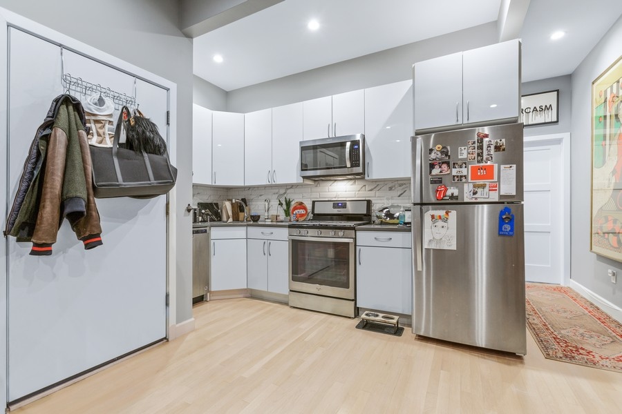 106 B Nassau Avenue, Unit 3 Brooklyn, NY 11222 - Photo 3 of 10