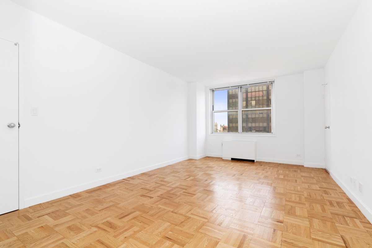 300 East 56th Street, Unit Undisclosed Manhattan, NY 10022 - Photo 7 of 13 Gallery Image 7