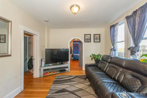 $550,000 | 495 Bound Brook Road, Dunellen, NJ 08812