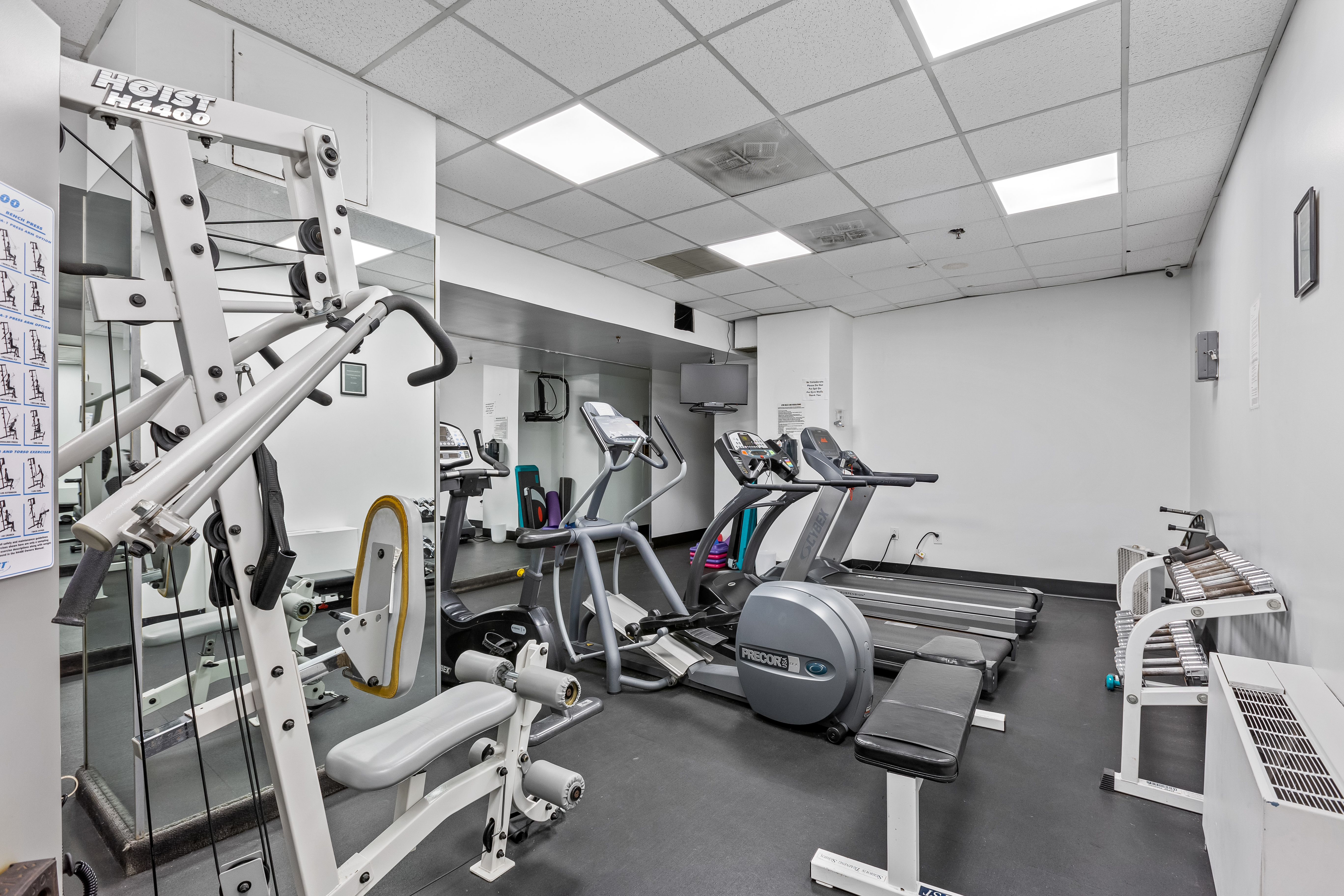 157 East 32nd Street, Unit 8A Manhattan, NY 10016 - Photo 14 of 16 a view of a room with gym equipment