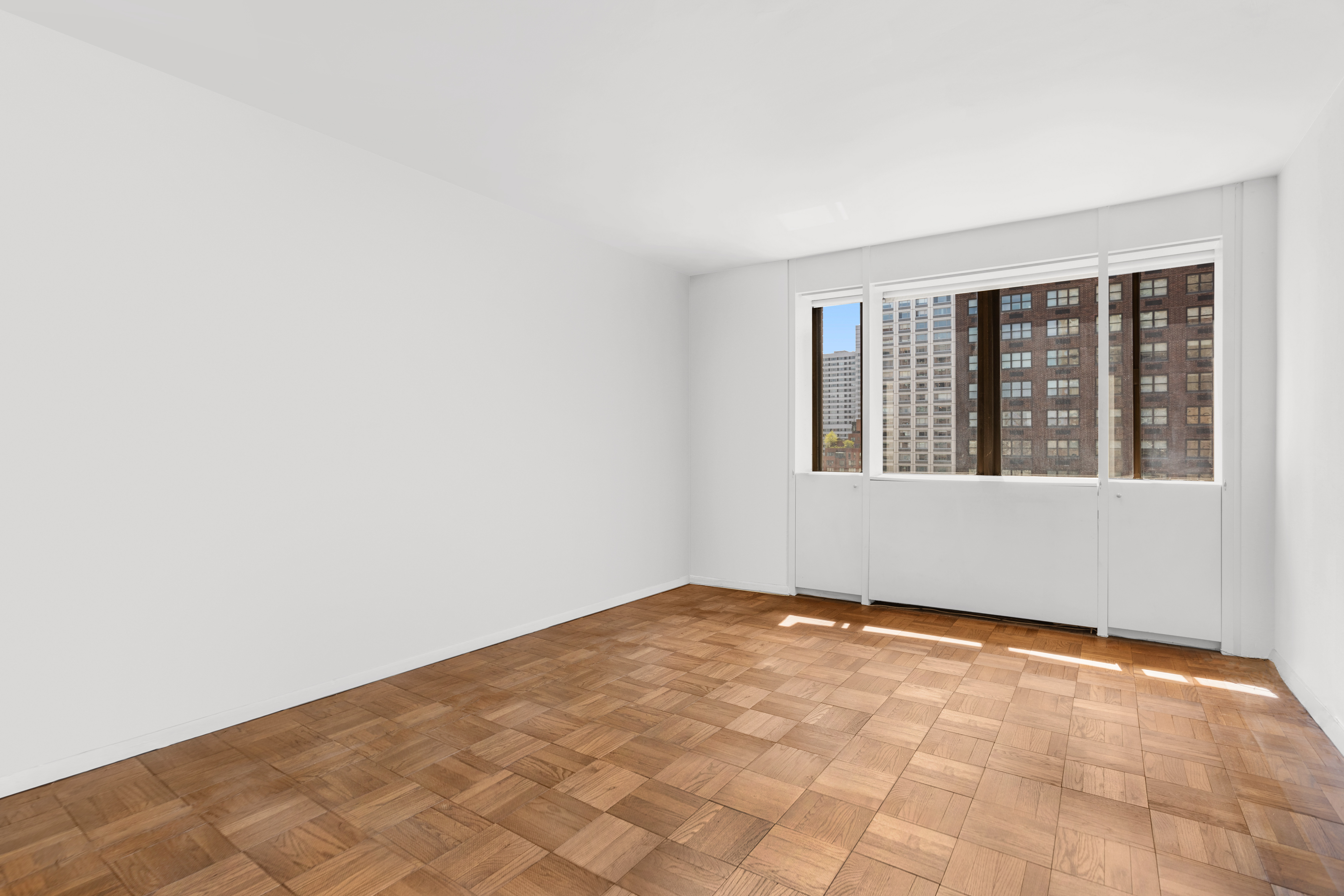 203 East 72nd Street, Unit 17C Manhattan, NY 10021 - Photo 8 of 13