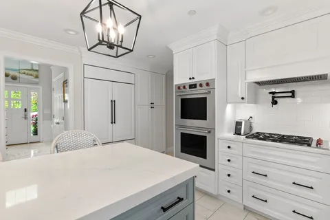 Contact Agent | 5 Jamaica Lane, Haverhill, MA 01830