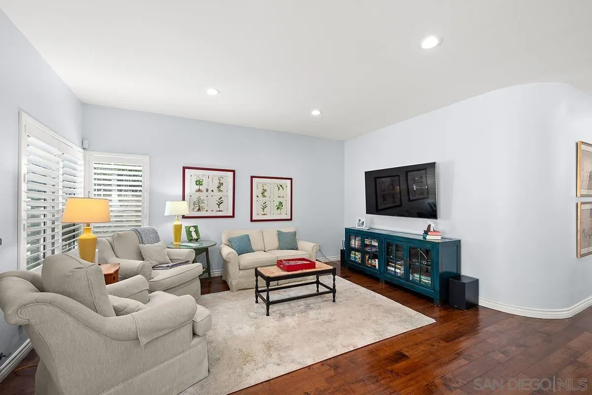 $2,300,000 | 4582 Mercurio Street, San Diego, CA 92130