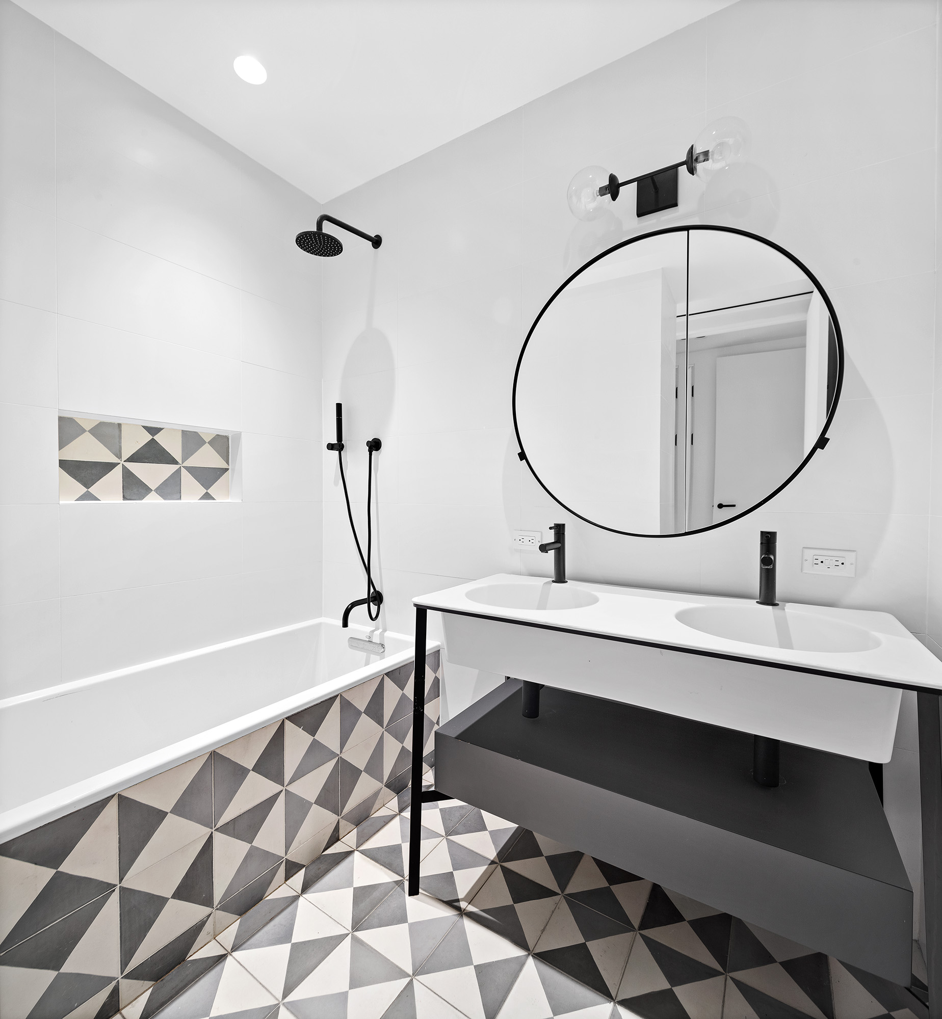 6 Varick Street, Unit 4C Manhattan, NY 10013 - Photo 13 of 15