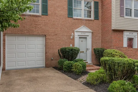 $830,000 | 3726 12th Street South, Arlington, VA 22204