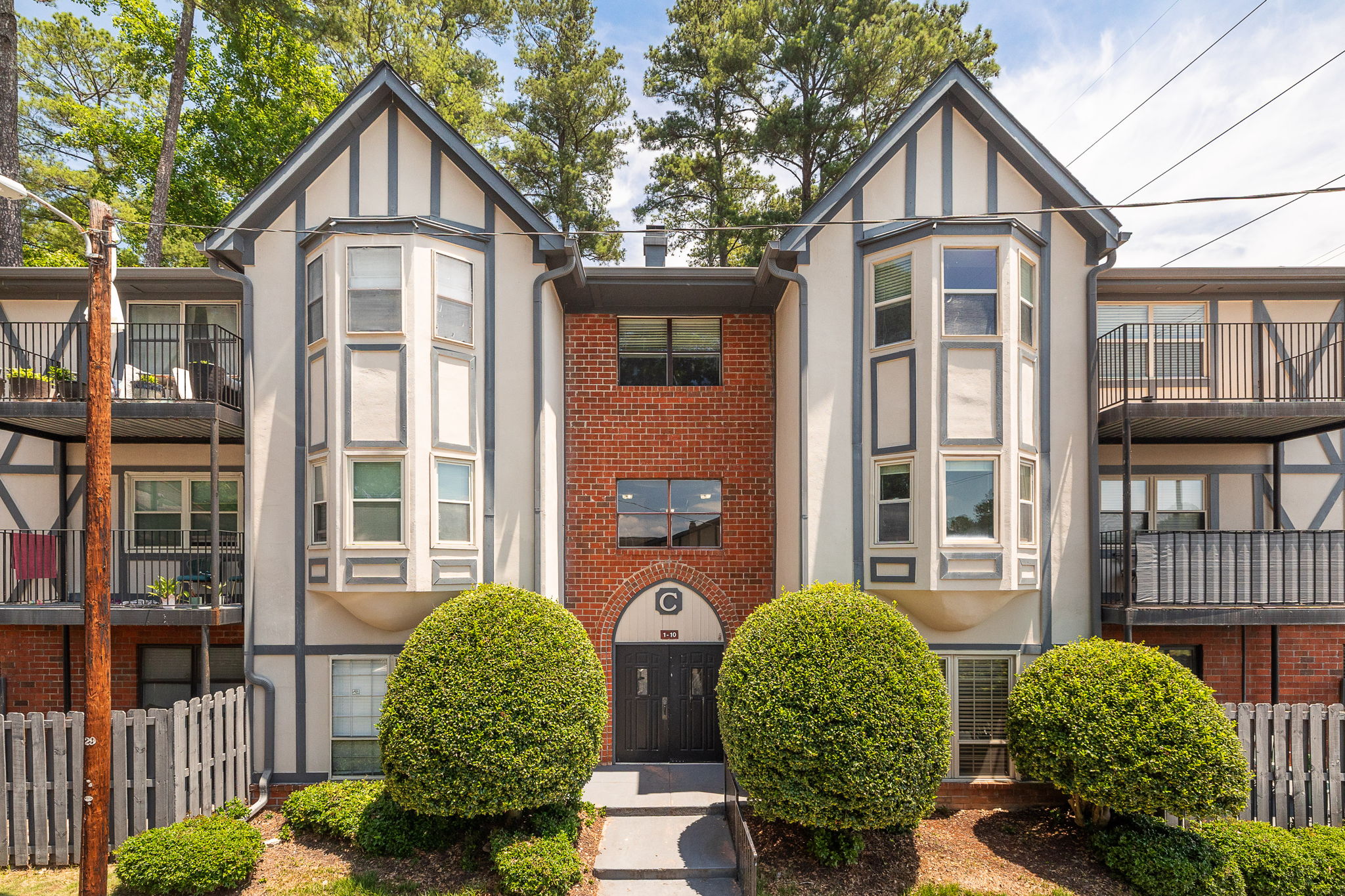 6851 Roswell Road Northeast, Unit C1 Atlanta, GA 30328 - Photo 1 of 23
