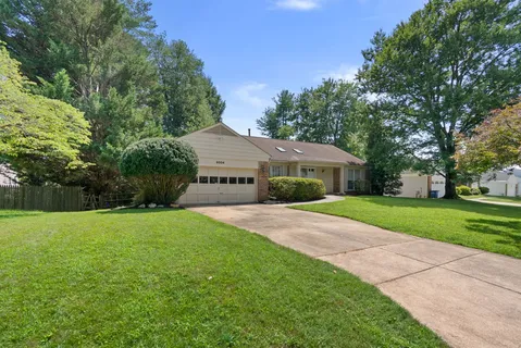 $950,000 | 9004 Paddock Lane, Potomac, MD 20854
