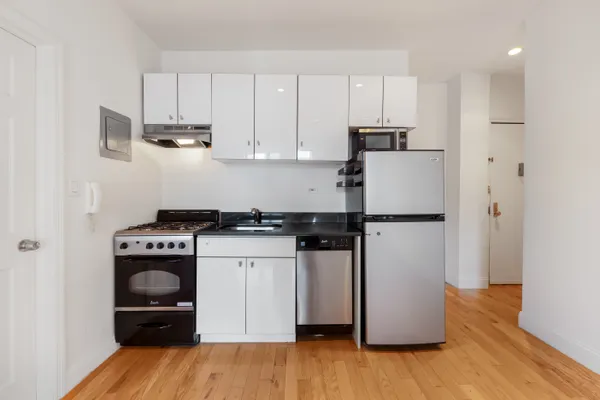 $4,095 | 20 Avenue A, Unit 4D | East Village