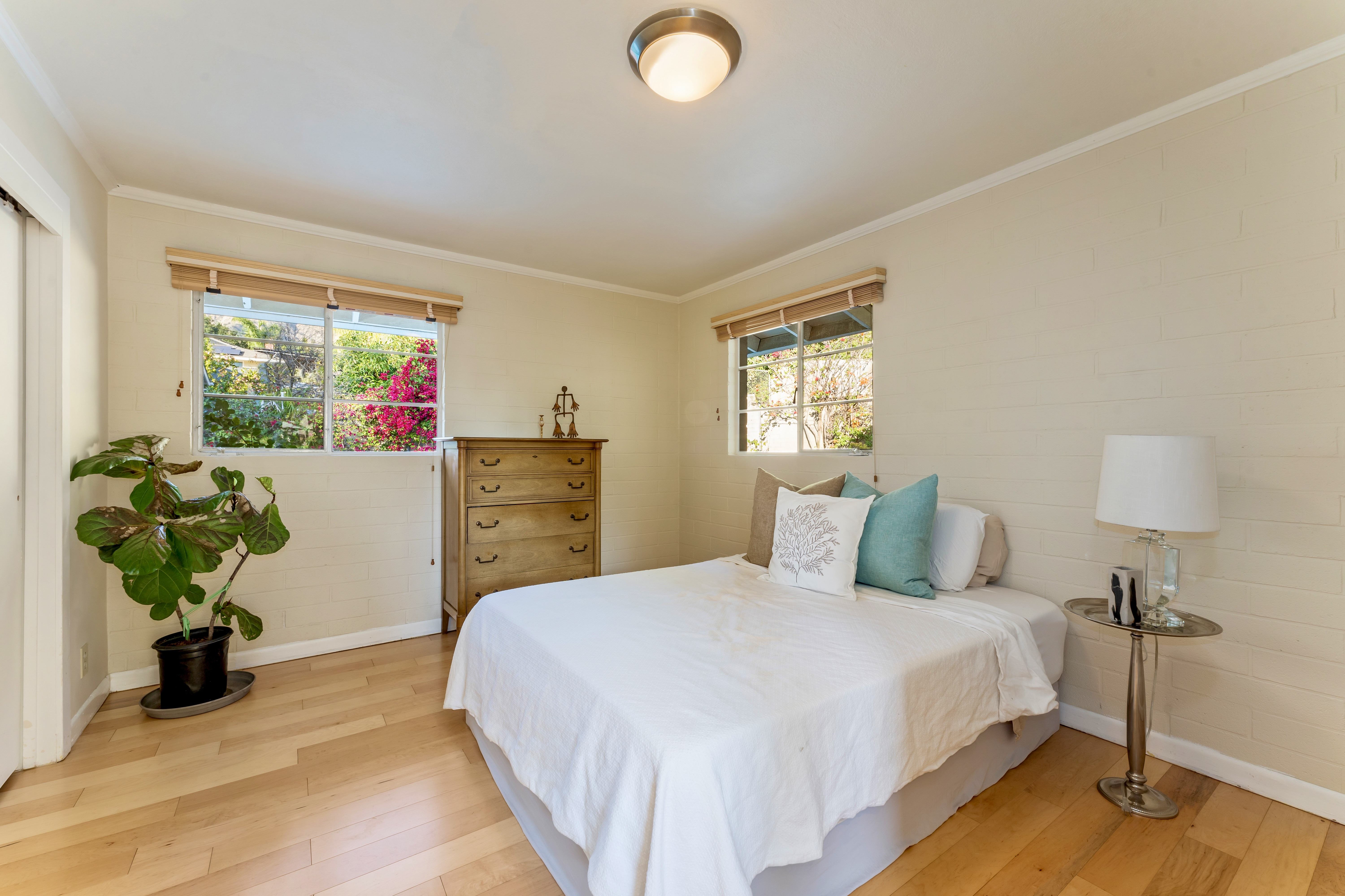 310 Toyon Road Sierra Madre, CA 91024 - Photo 9 of 14