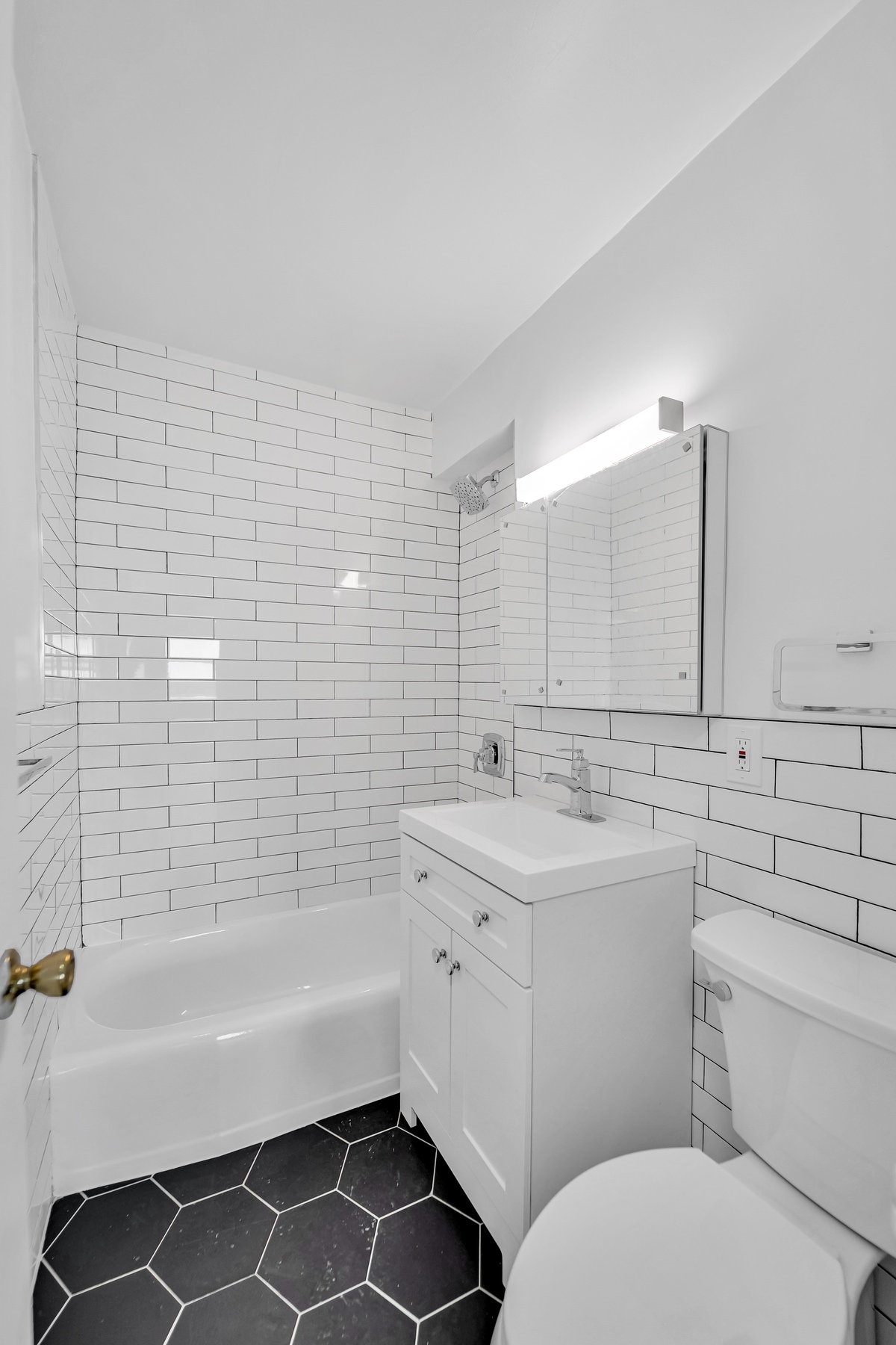 5900 Arlington Avenue, Unit 15K Bronx, NY 10471 - Photo 6 of 16