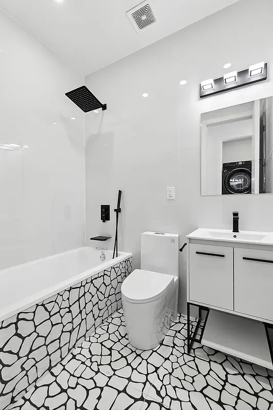 $6,395 | 483 Hart Street, Unit PH | Bushwick