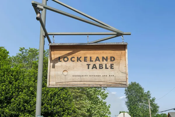 $1,300,000 | 1403 Forest Avenue, Nashville, TN 37206