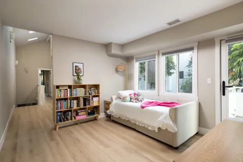 $4,498,000 | 207 21st Street, Huntington Beach, CA 92648