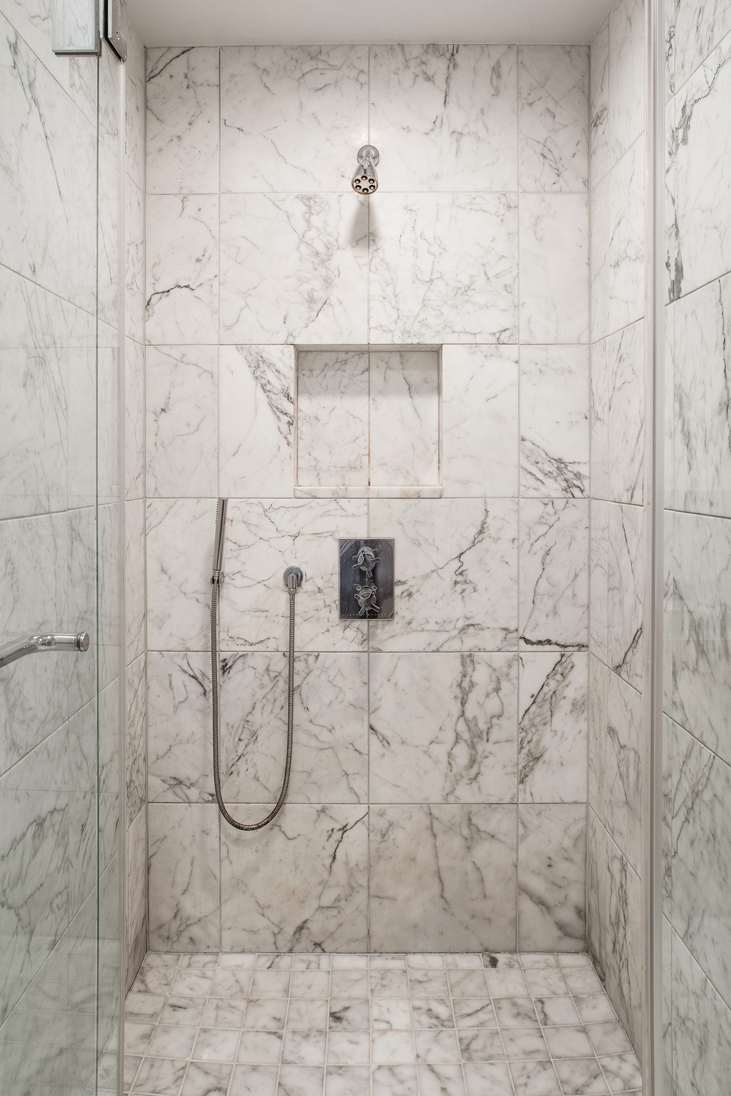 311 West Broadway, Unit 6J Manhattan, NY 10013 - Photo 11 of 19 a bathroom with a shower