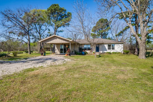 $300,000 | 5790 Farm To Market 513, Lone Oak, TX 75453