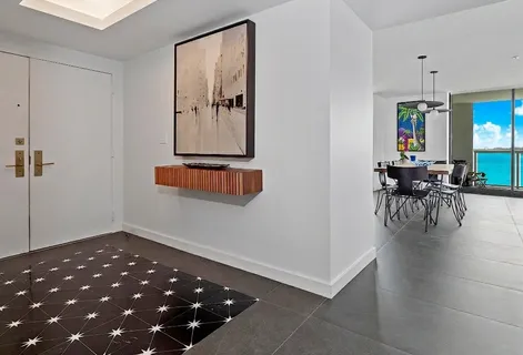 $2,200,000 | 9 Island Avenue, Unit 407, Miami Beach, FL 33139