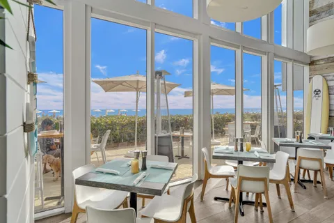 $3,149,000 | 15901 Collins Avenue, Unit 4301, Sunny Isles Beach, FL 33160