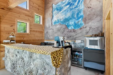 $3,895,000 | 110 Oak Drive, Wimberley, TX 78676