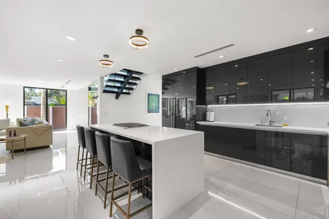 $4,950,000 | 3770 Kumquat Avenue, Miami, FL 33133