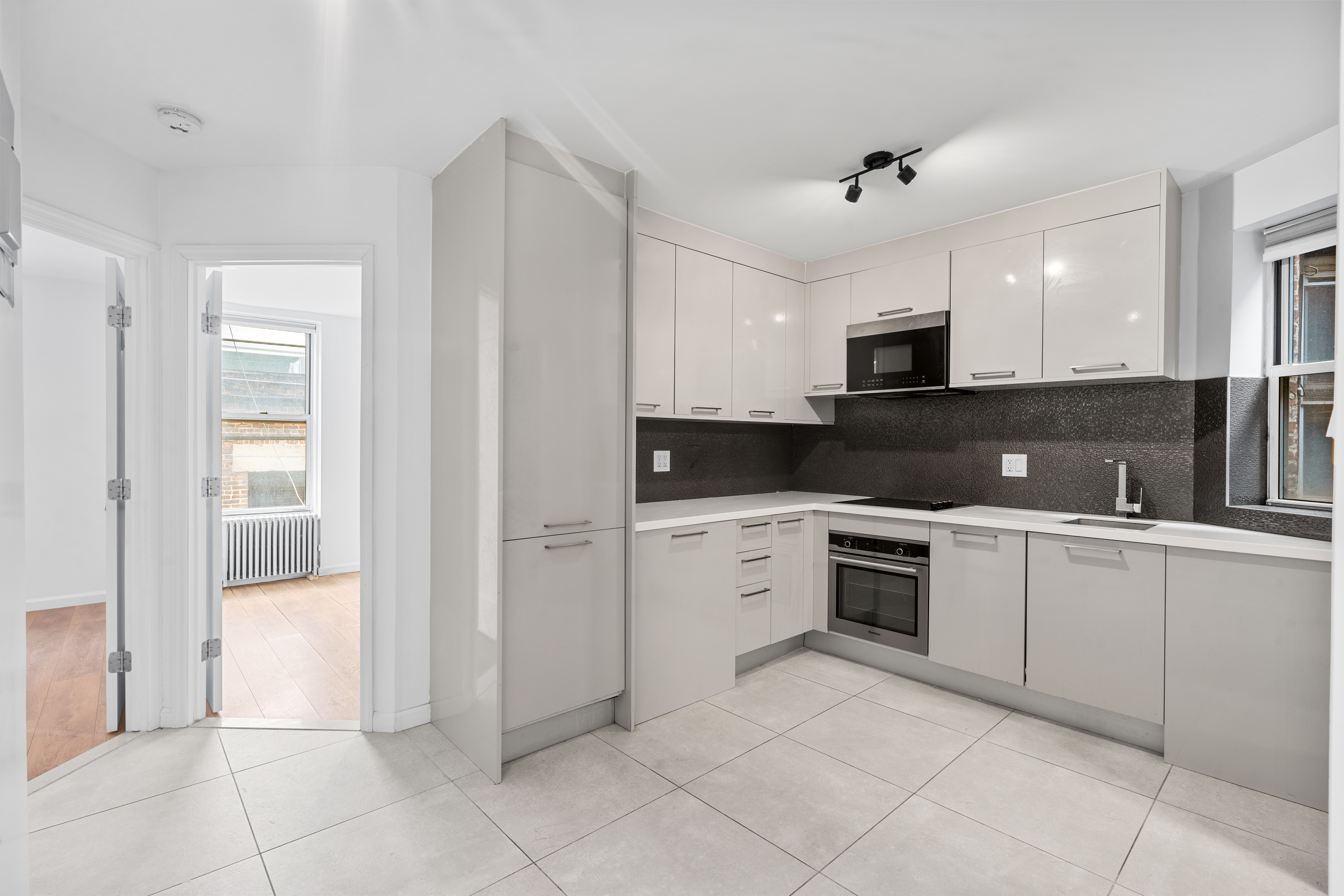 723 11th Avenue, Unit 3B Manhattan, NY 10019 - Photo 9 of 16