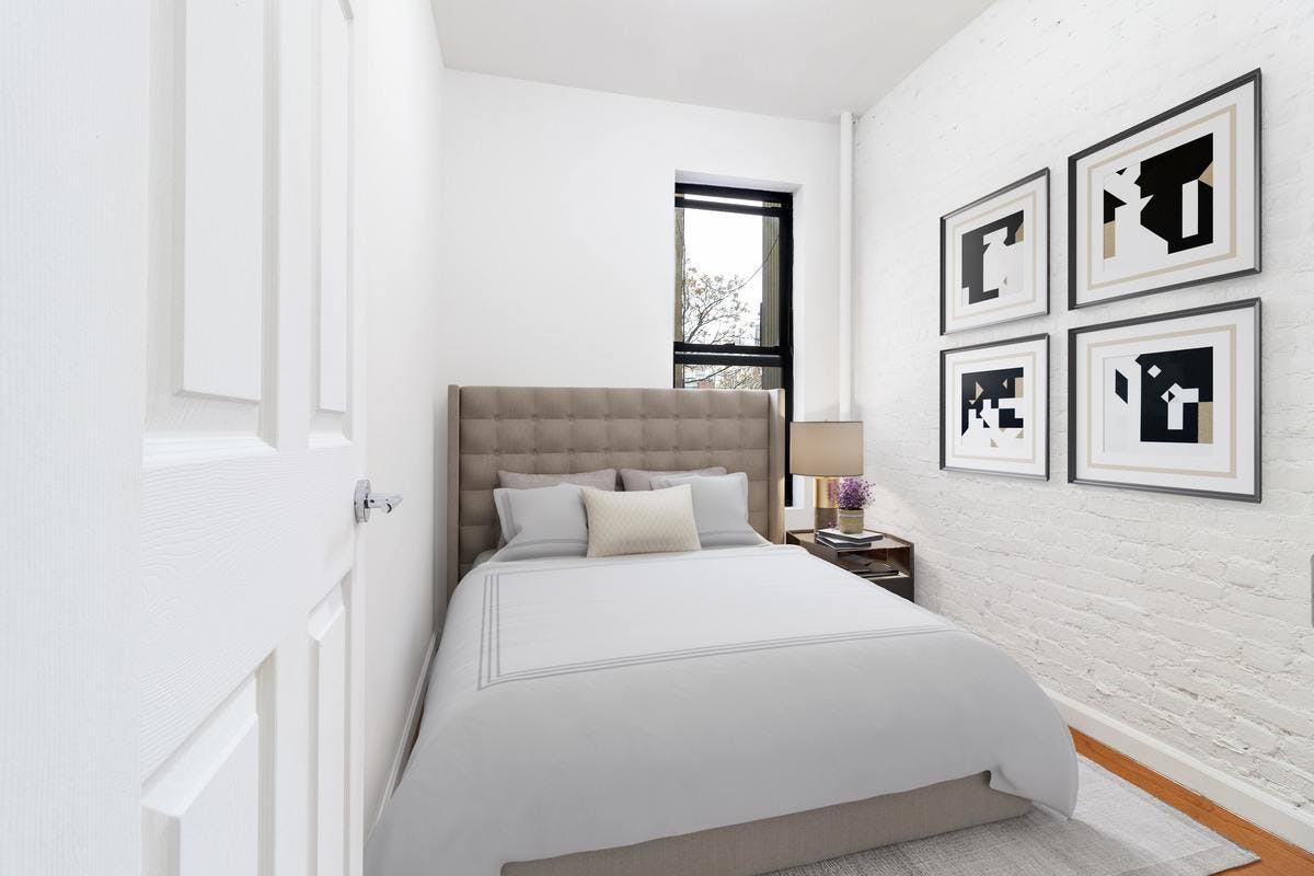 176 Thompson Street, Unit 2D Manhattan, NY 10012 - Photo 3 of 4