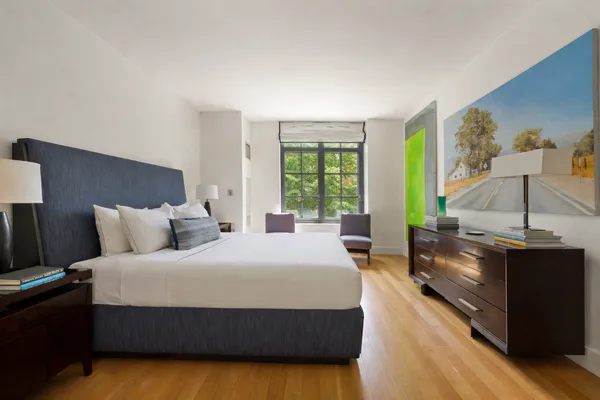 $3,995,000 | 500 West 21st Street, Unit 2G | Chelsea