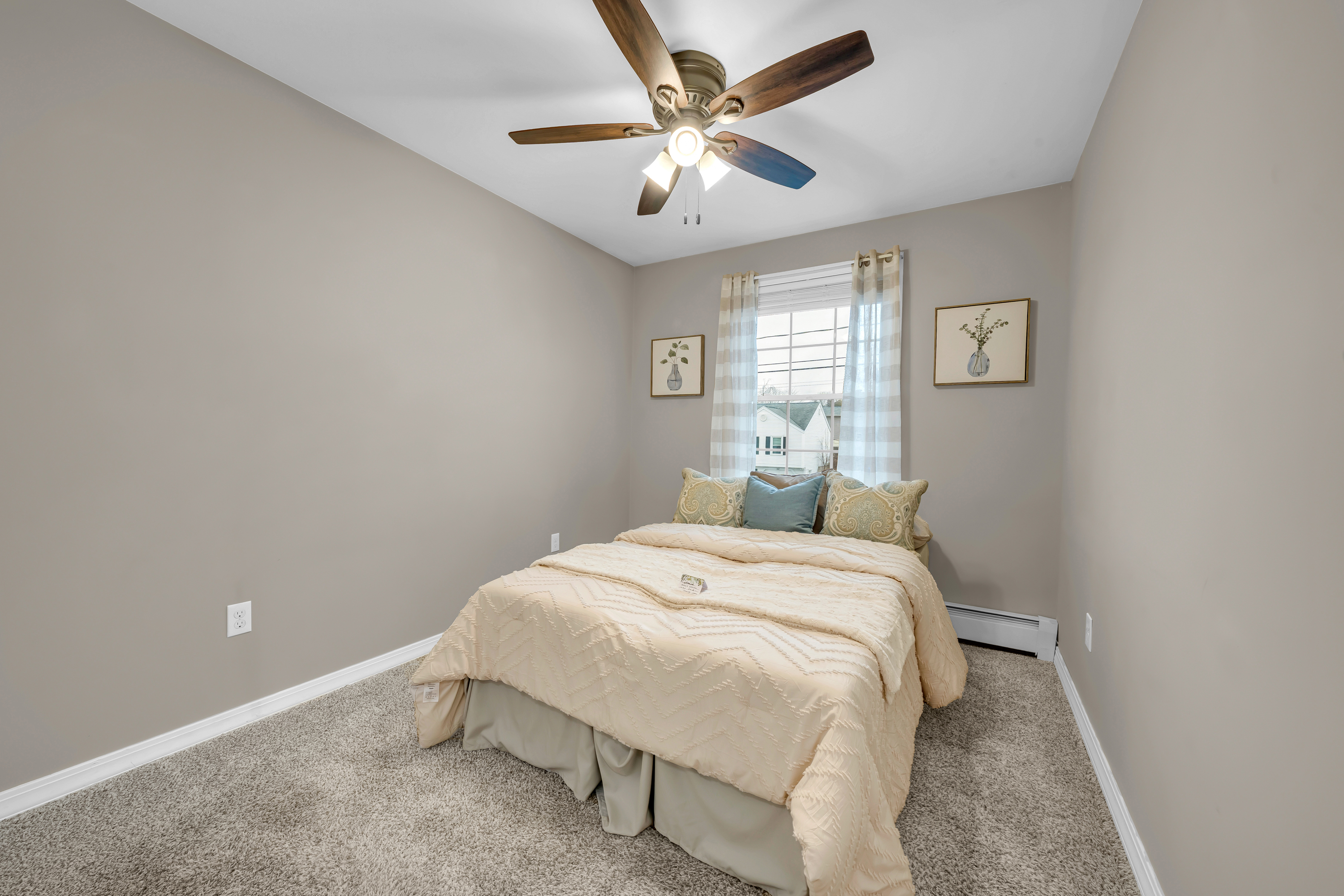 79 Pullman Street Manchester, NH 03103 - Photo 14 of 29