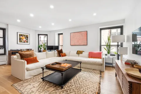 $1,550,000 | 305 West 98th Street, Unit 5CS | Upper West Side
