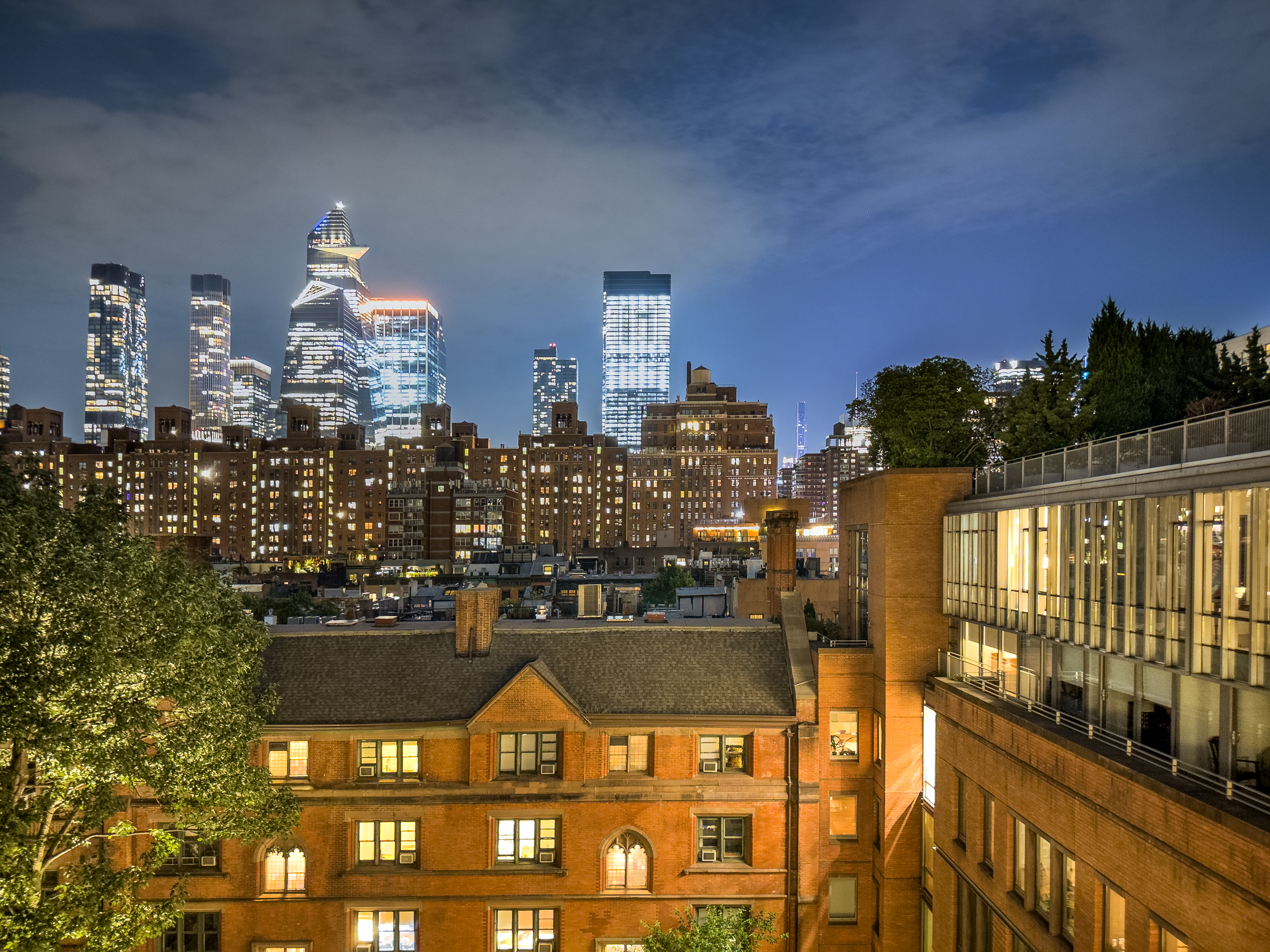 177 9th Avenue, Unit PHA Manhattan, NY 10011 - Photo 20 of 28 a view of a city from a balcony