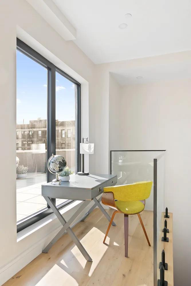 $1,275,000 | 1251 Pacific Street, Unit 4B | Crown Heights