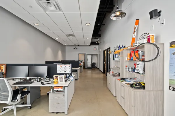 $5,100 | 652 North Edwards Boulevard, Unit 4, Lake Geneva, WI 53147