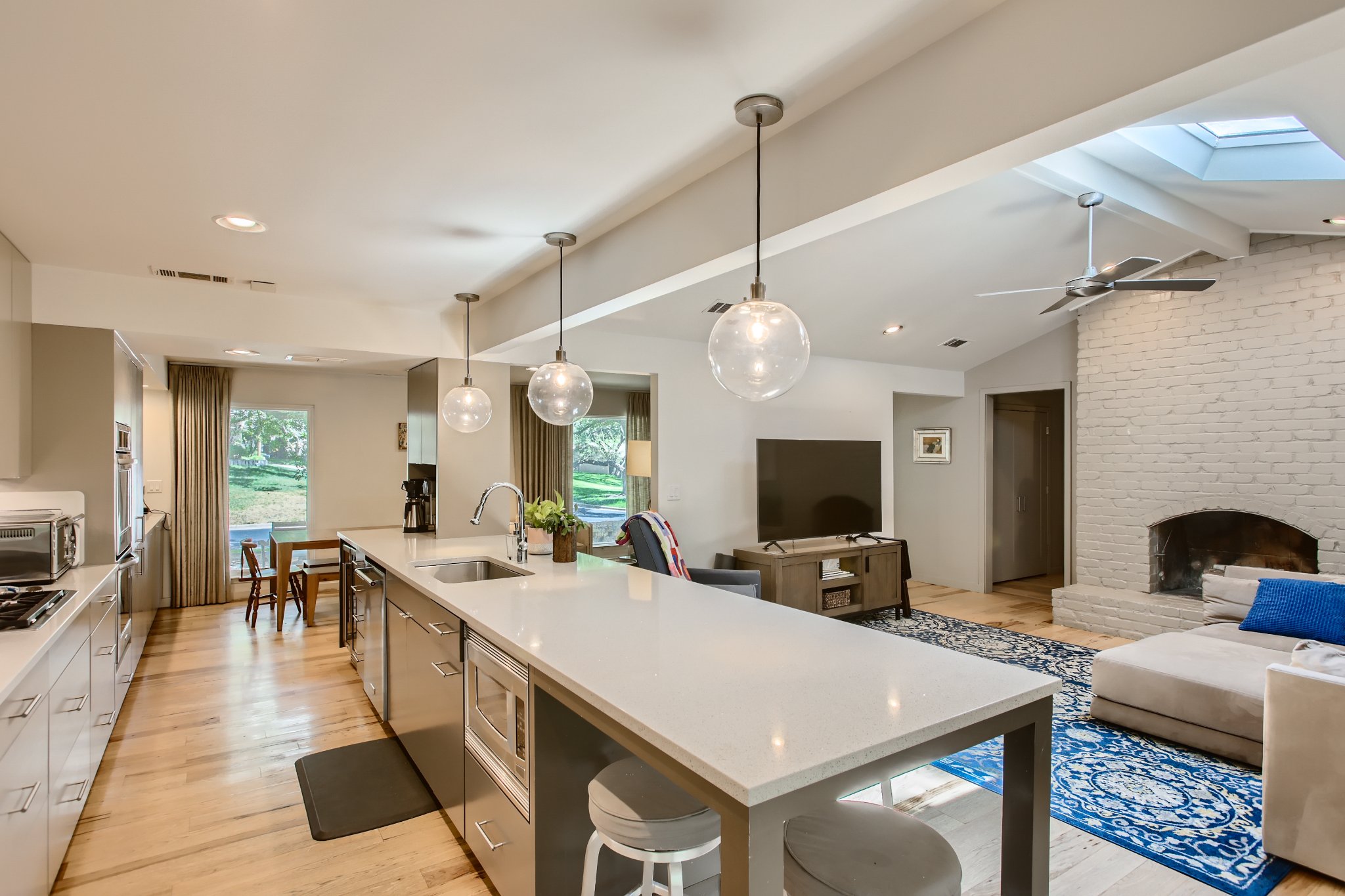 7203 Running Rope Austin, TX 78731 - Photo 7 of 20