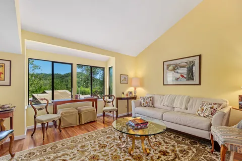 $879,000 | 8 Elf Owl Court, Novato, CA 94949