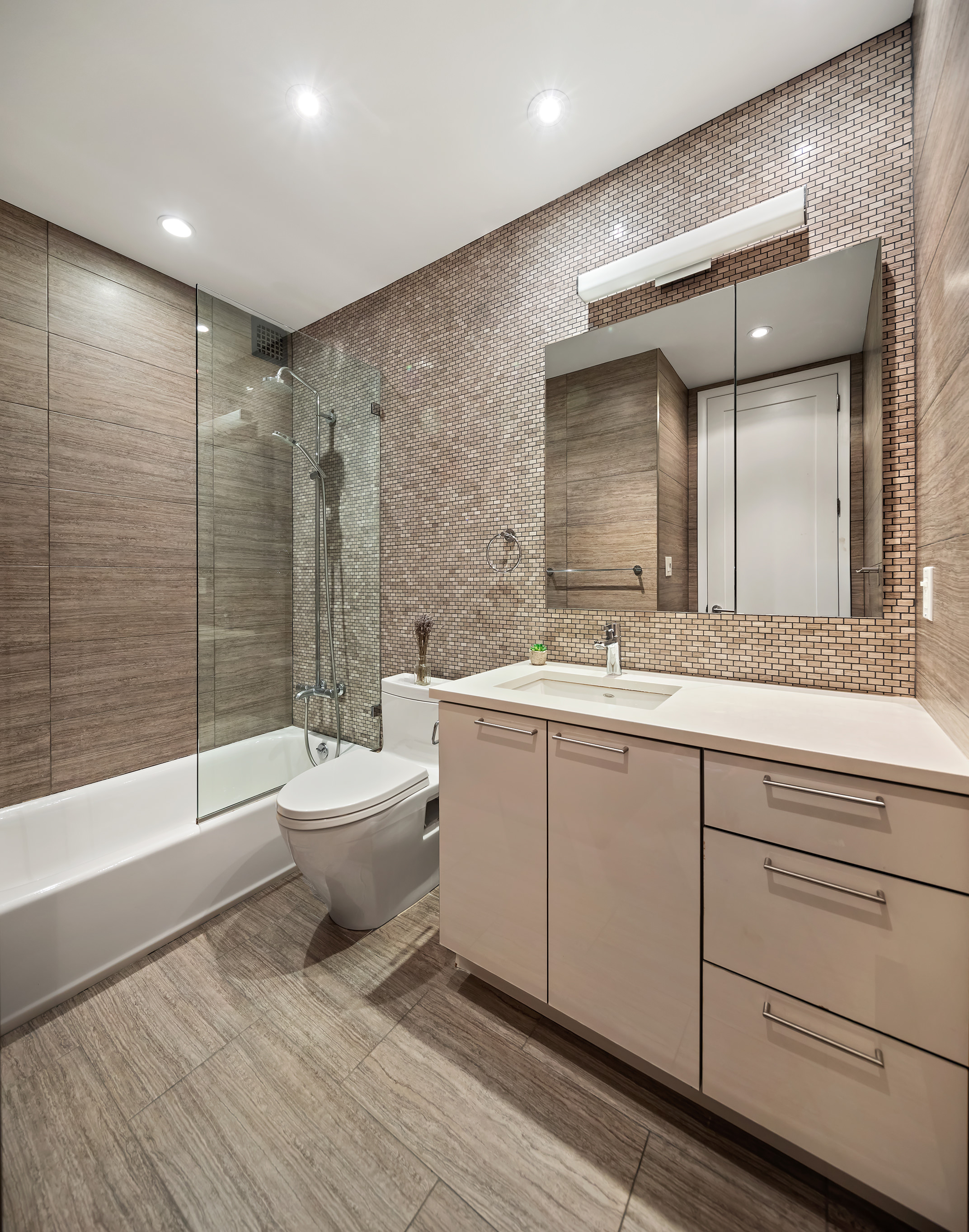 60 East 8th Street, Unit 8M Manhattan, NY 10003 - Photo 6 of 9