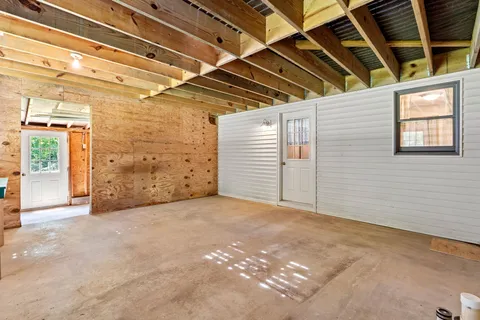 Contact Agent | 26 School Street, Byfield, MA 01922