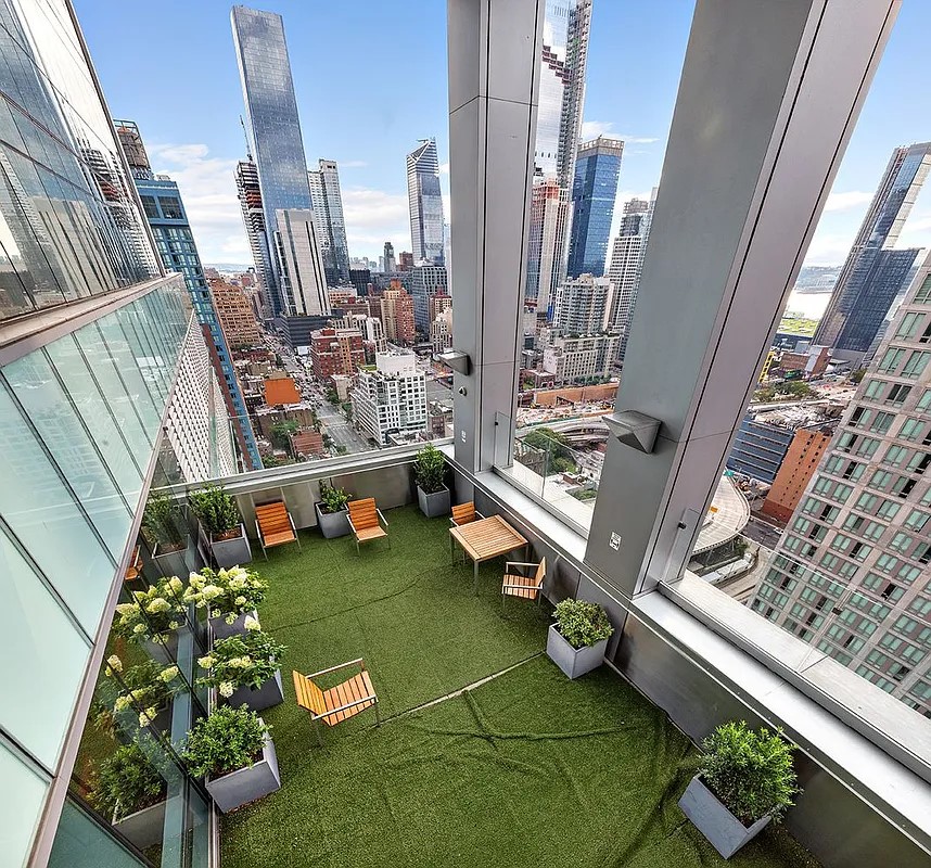 350 West 42nd Street, Unit 12C Manhattan, NY 10036 - Photo 13 of 21 a view of yard from deck