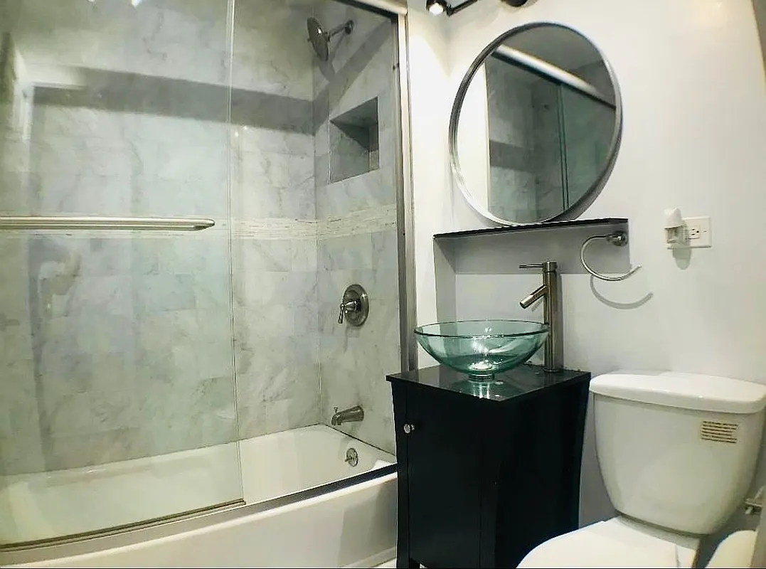 112 West 15th Street, Unit 5 Manhattan, NY 10011 - Photo 8 of 10