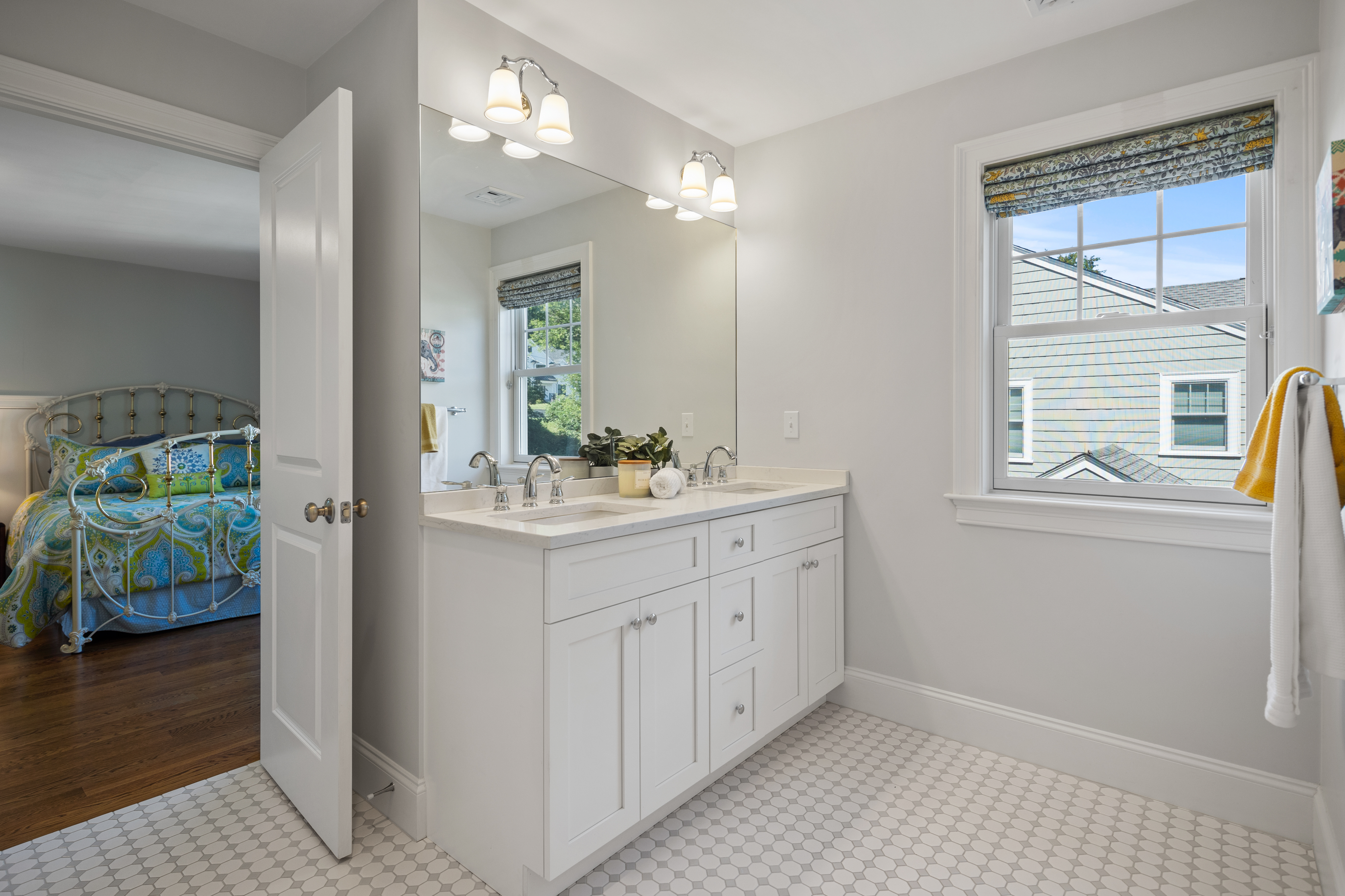 136 Manning Street Needham Heights, MA 02494 - Photo 17 of 33