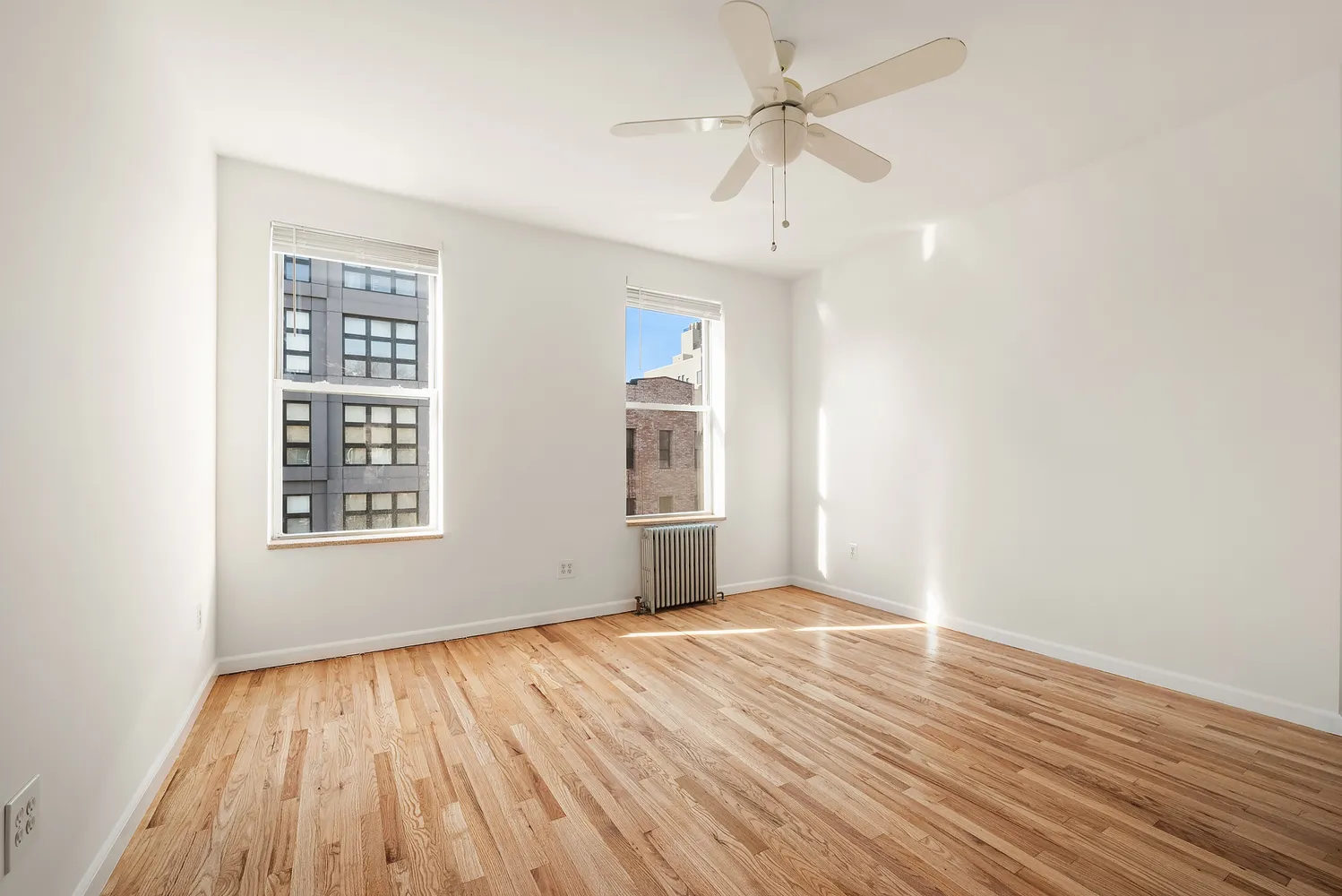 $5,200 | 590 Manhattan Avenue, Unit 3 | Greenpoint