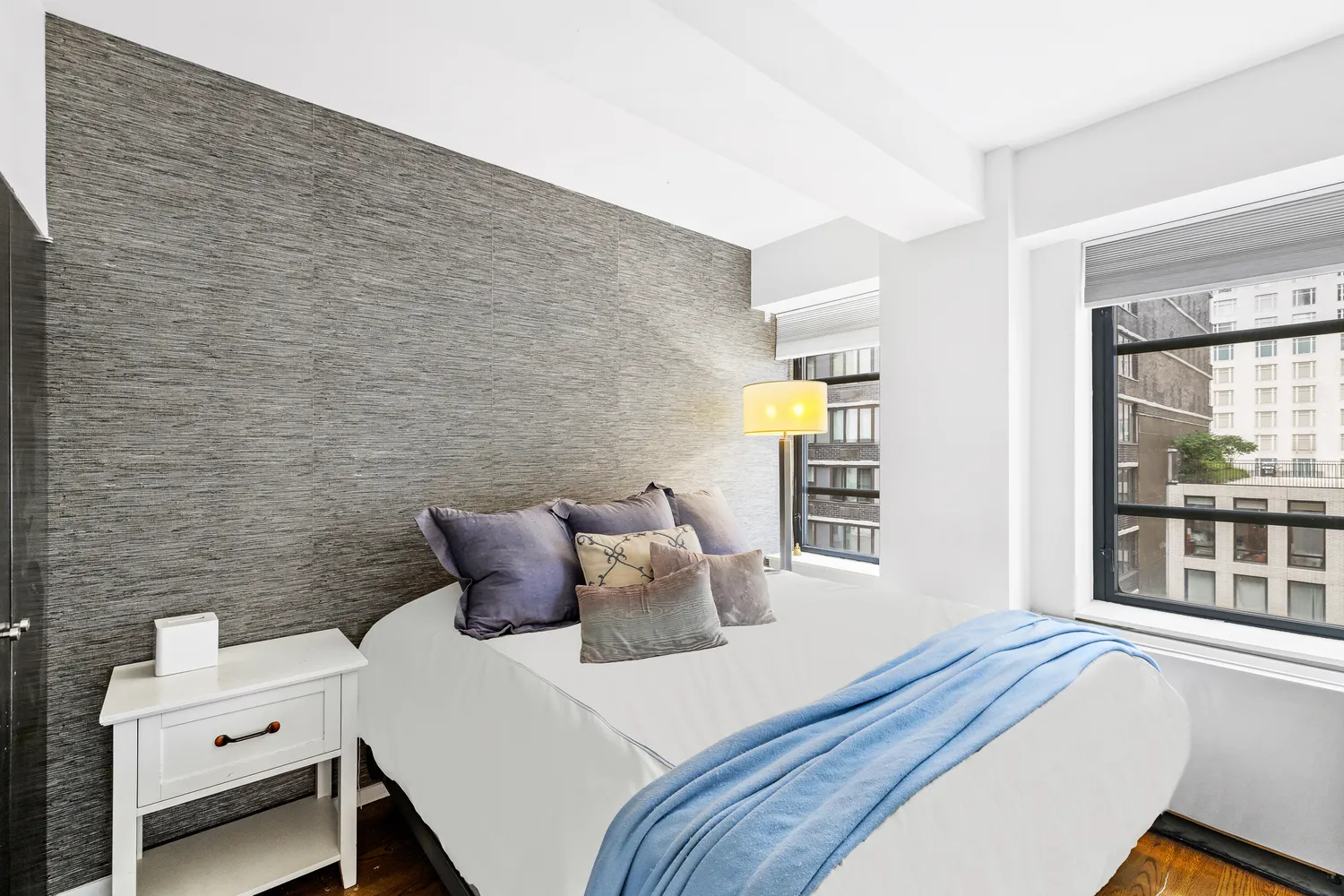 $975,000 | 43 West 61st Street, Unit 18J | Upper West Side